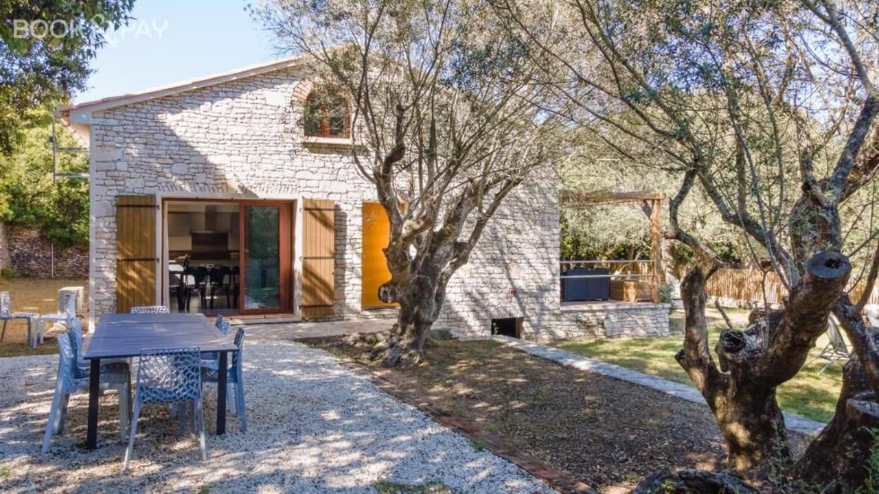 בוניפסיו Villa Colombo מראה חיצוני תמונה